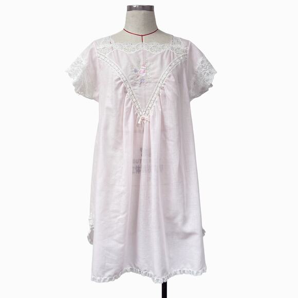 Christian Dior Tops - Vintage Christian Dior Womens Size L Pink Embroidered Lace Trim Dress
